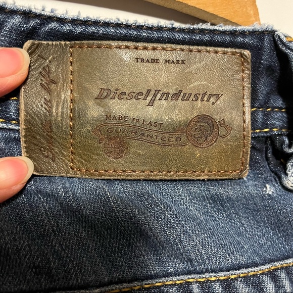 Diesel Industry Medium Wash Denim Jeans Slim Skinny Contrast Embroidery W36 L32 - Picture 9 of 12